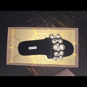 Miu miu slides