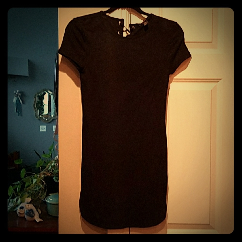 FOREVER 21 SEXY LIL BLACK DRESS, EXCITEMENT IN BAC