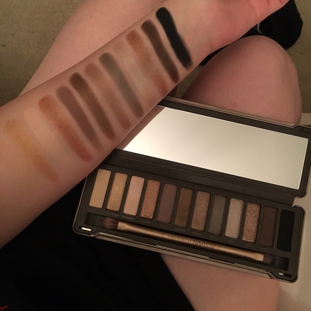 ✨Urban Decay Naked 2 Palette✨