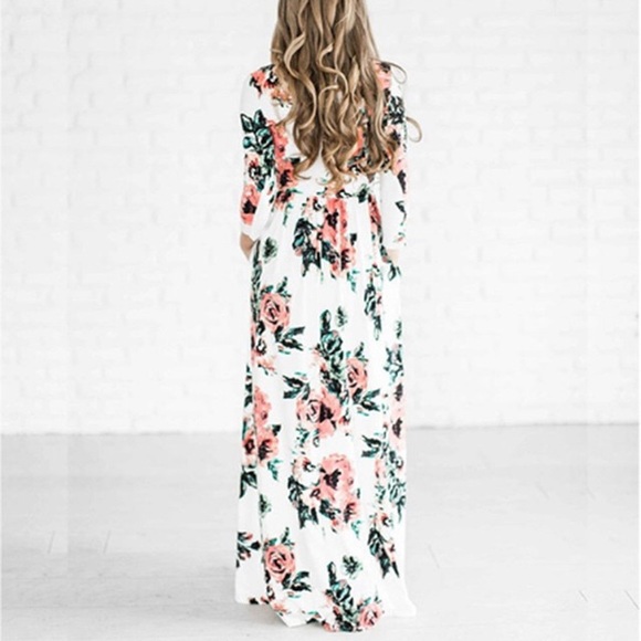 🌹 3/4 sleeve floral maxi dress - Picture 2 of 4