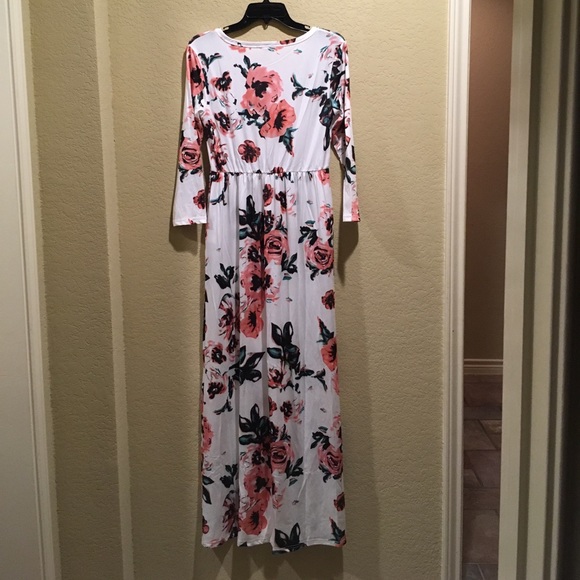 🌹 3/4 sleeve floral maxi dress - Picture 4 of 4