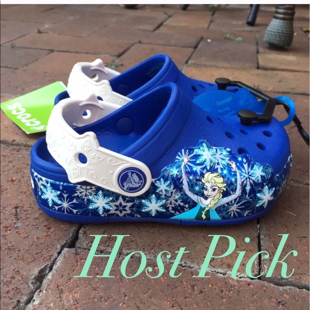 🎉HP🎉 NWT----Anna and Elsa Frozen Crocs