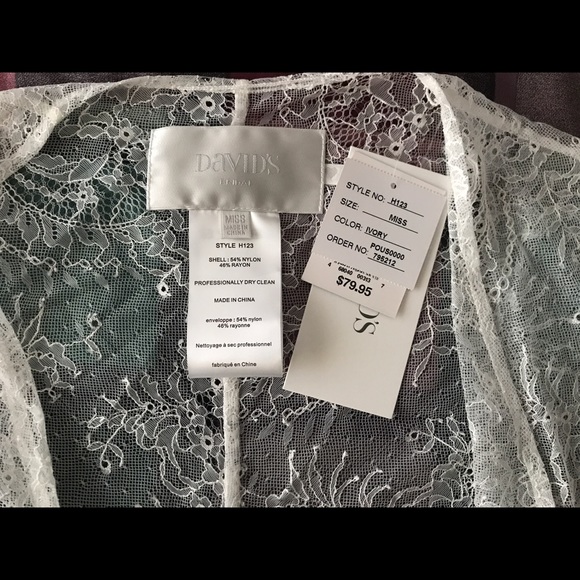 Lace wedding dress wrap - Picture 2 of 2