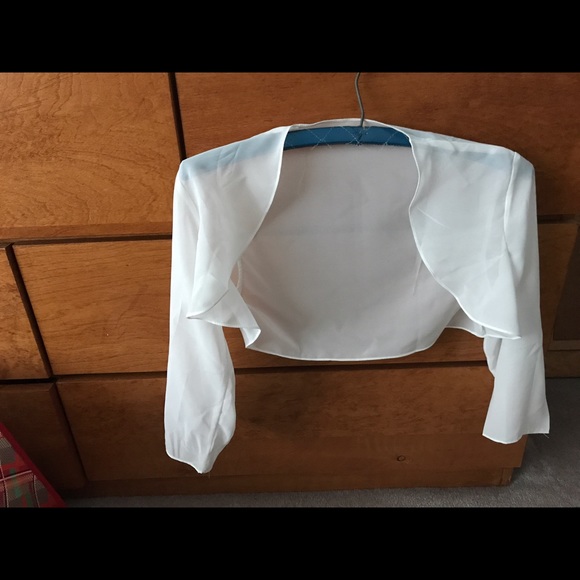 Ivory chiffon wedding dress cover up - Picture 1 of 1