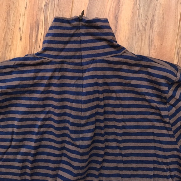 Top - Picture 3 of 3