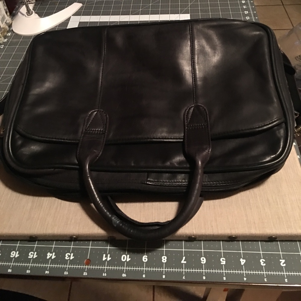 Leather Briefcase with shoulder strap