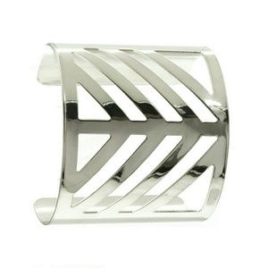 Metal cutout cuff