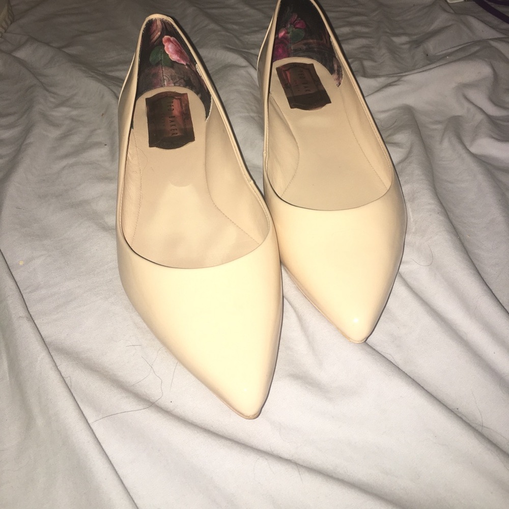 Pristine ted baker nude flats