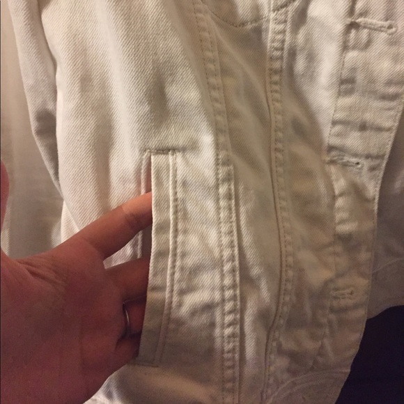 White Long Sleeved Jean Jacket - Picture 3 of 7