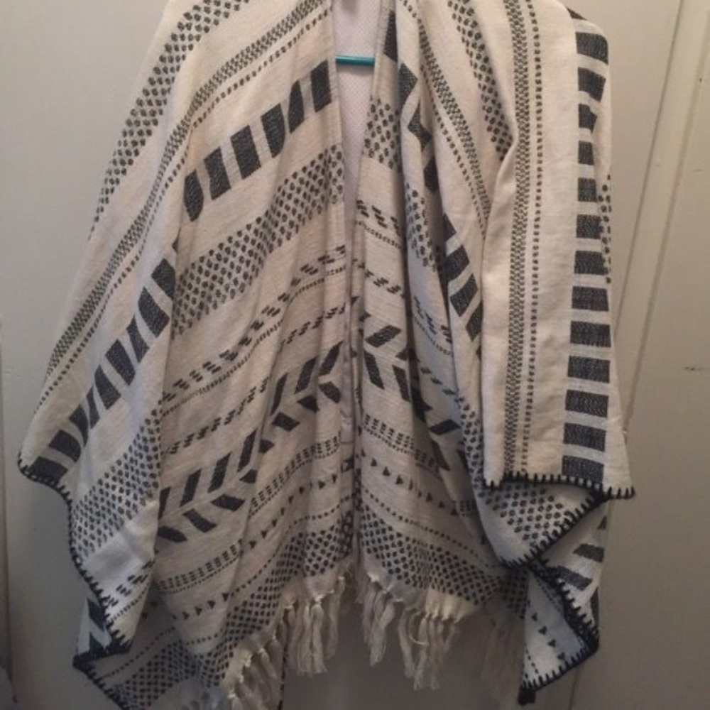 American eagle poncho