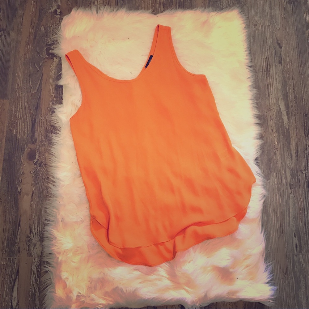 Orange flowy top!
