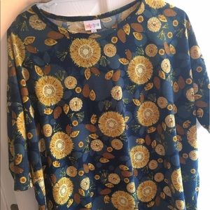 Lularoe Irma top