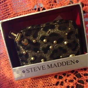 Steve Madden pill box Wallet