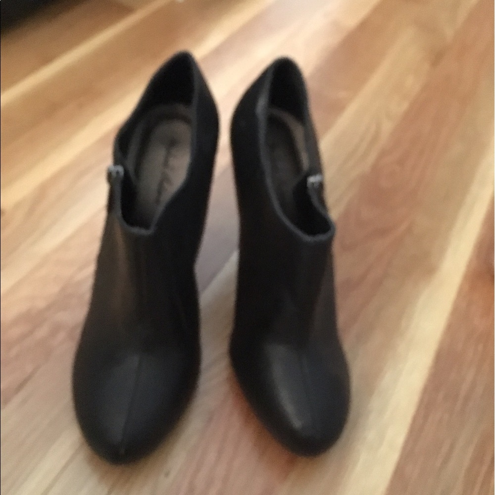 Black heeled booties