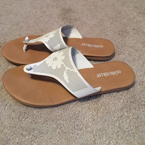Sandals - Picture 2 of 3