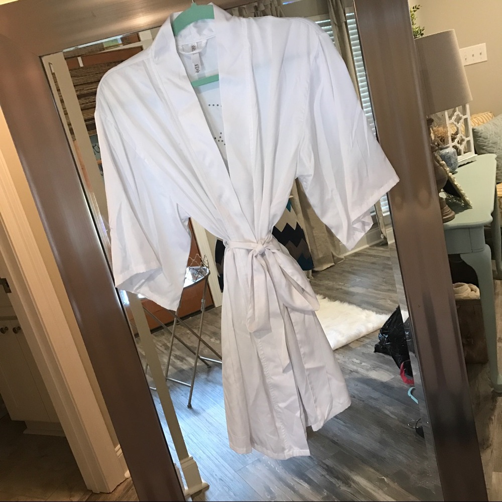 Bride Robe, never worn - Picture 3 of 3