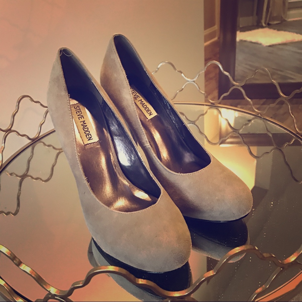 Steve Madden Suede Heels size 7
