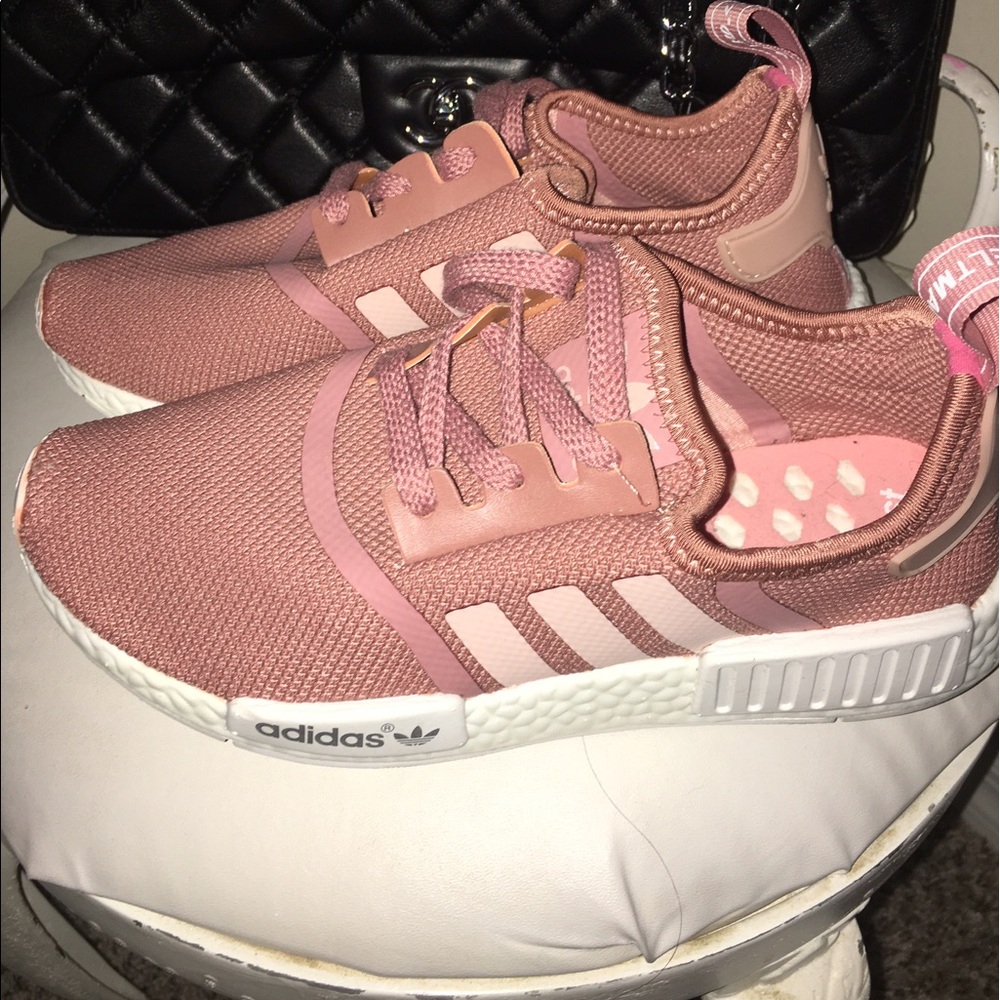 Nmb R1 salmon pink