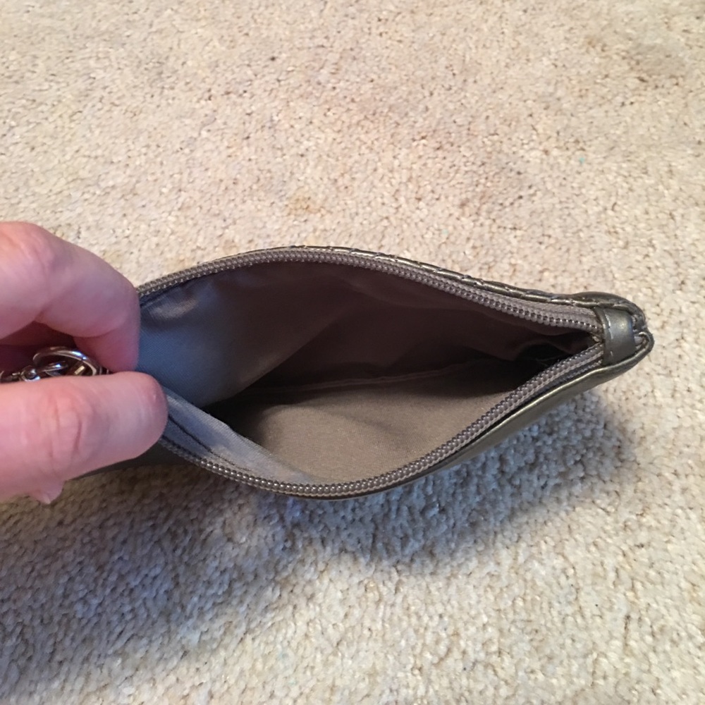 Express wristlet - Picture 3 of 3