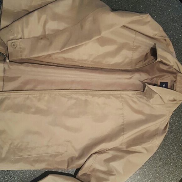 NWT Gap Jacket - Picture 3 of 6