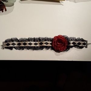 Rose choker with extension