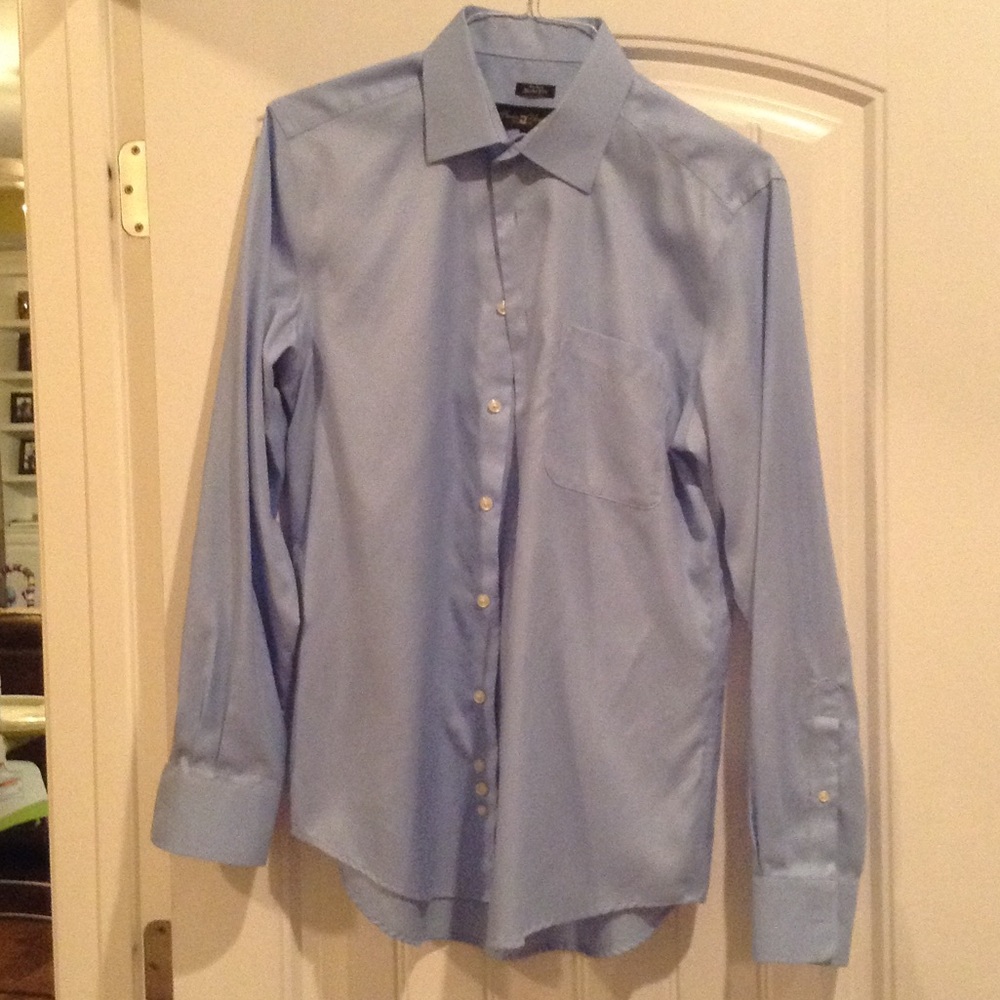 Men's slim fit button down shirt