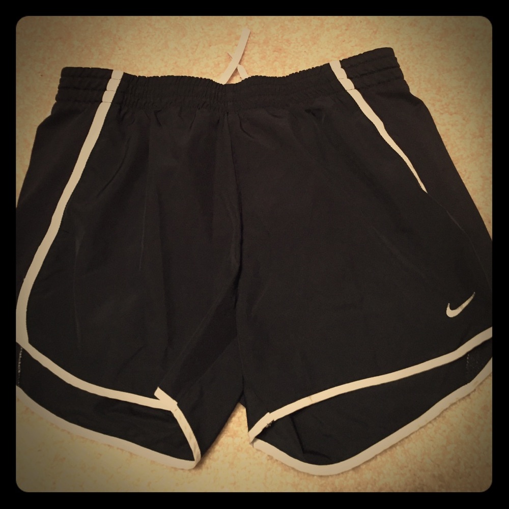 Black Nike running shorts