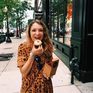 Meet your Posher, Emily