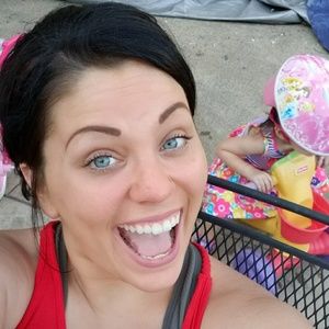 Meet your Posher, Lindsay