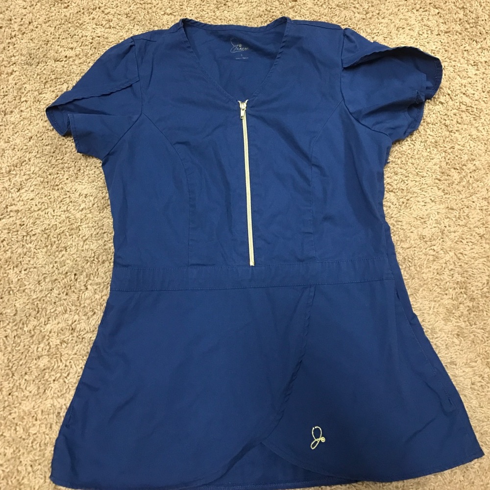 Jaanuu scrub top