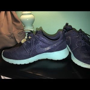Nike Roshe sz 8.5