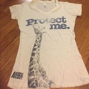 Giraffe shirt