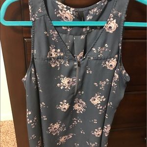 Ash blue sleeveless floral blouse size XL