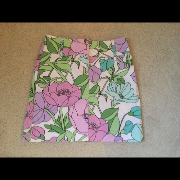 Ann Taylor Dresses & Skirts - New Ann Taylor Loft cotton mini skirt .