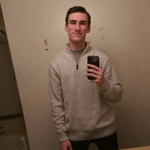 Meet your Posher, Aaron