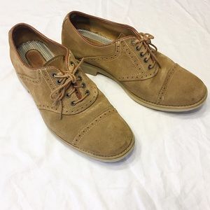 Johnston Murphy Suede Captoe Oxford Shoe