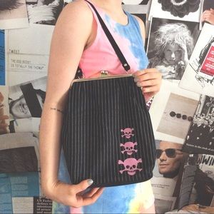 Vintage hot topic skull purse