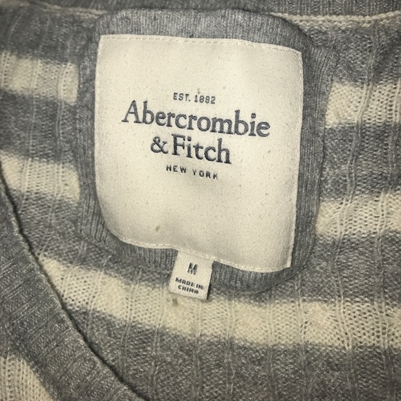 sweater - Picture 2 of 2