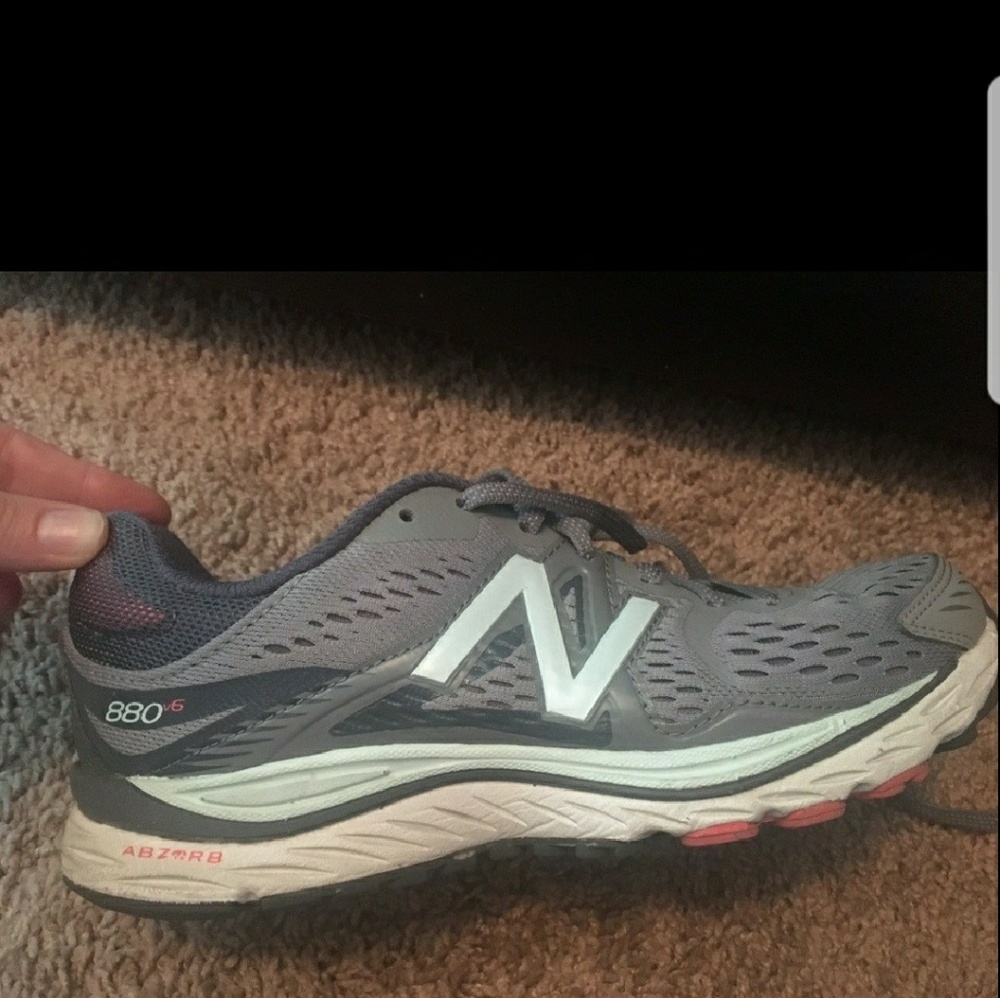 Like new New Balance shoes