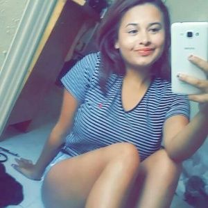 Meet your Posher, Adriana