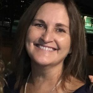 Meet your Posher, Laurie