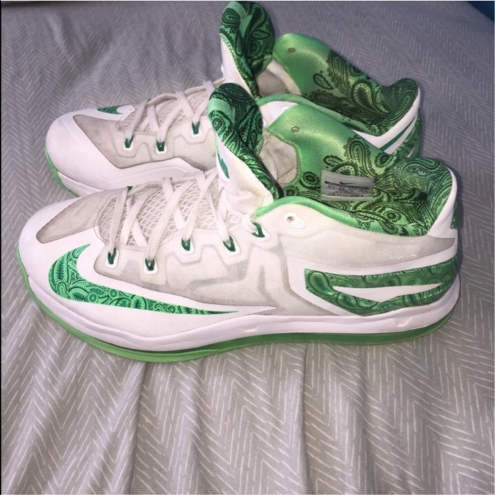 Lebron 11 Lows "Easter"