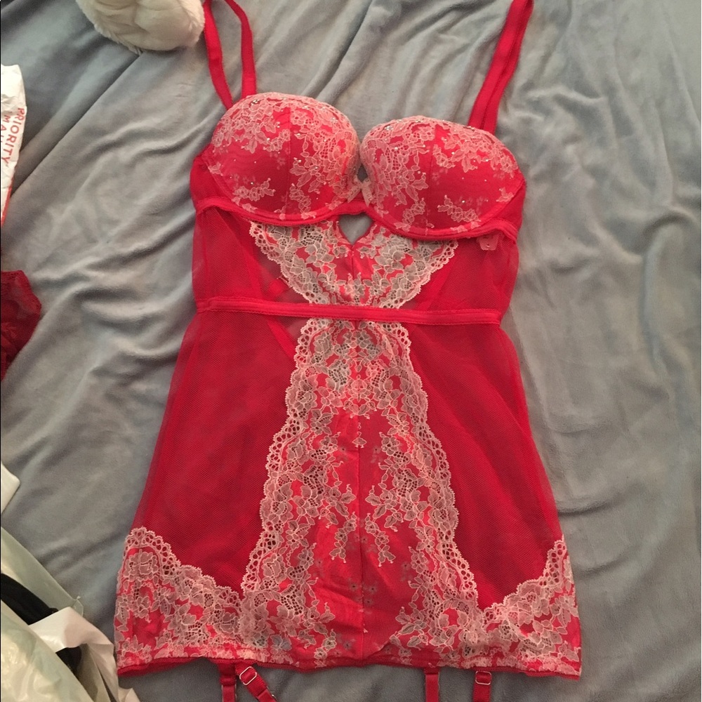 NWT Red 36C Lingerie