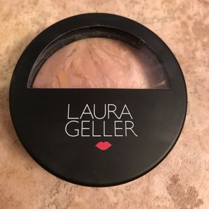 NWOT Laura Geller Balance n Brighten Foundation