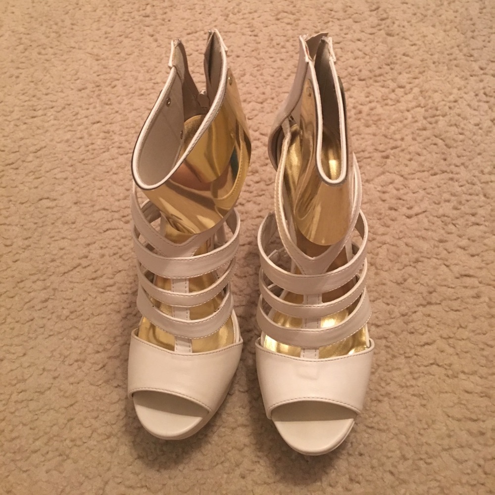 Sexy open toe heel shoe