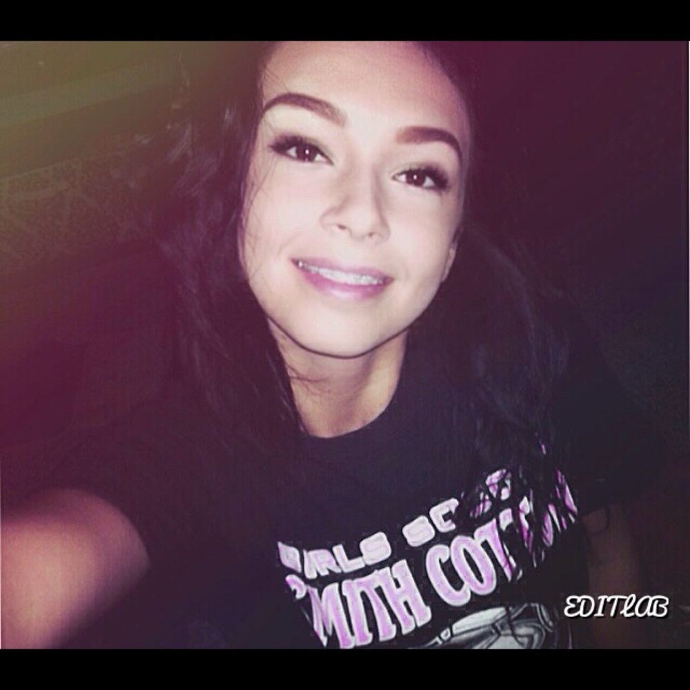 Meet your Posher, Leena