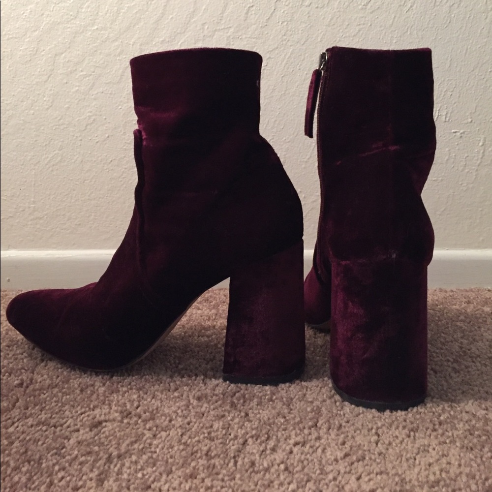 Red velvet Steve Madden heeled boots