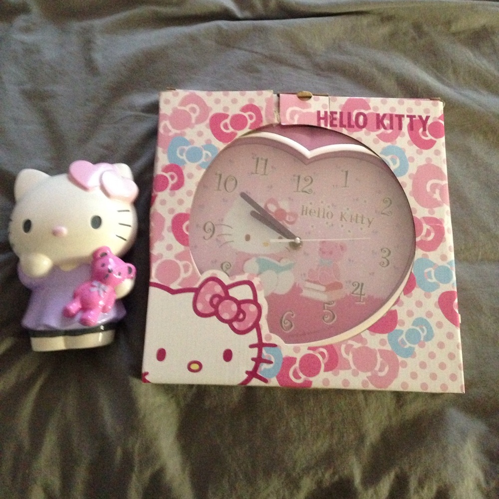 Hello Kitty clock and piggy bank