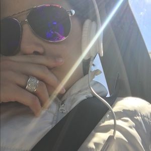 Meet your Posher, Amanda