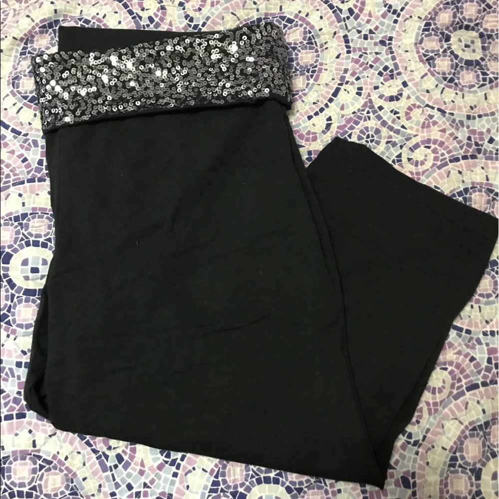 NEVER WORN! Yoga crops